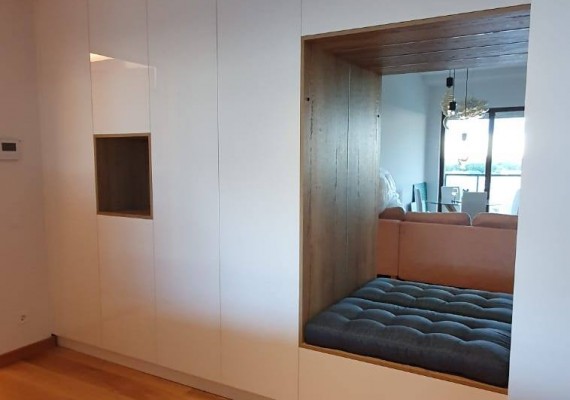 Skapji ar veramām durvīm - Wardrobes with swing doors